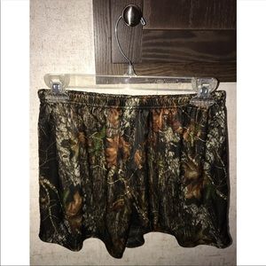 CAMO SHORTS.